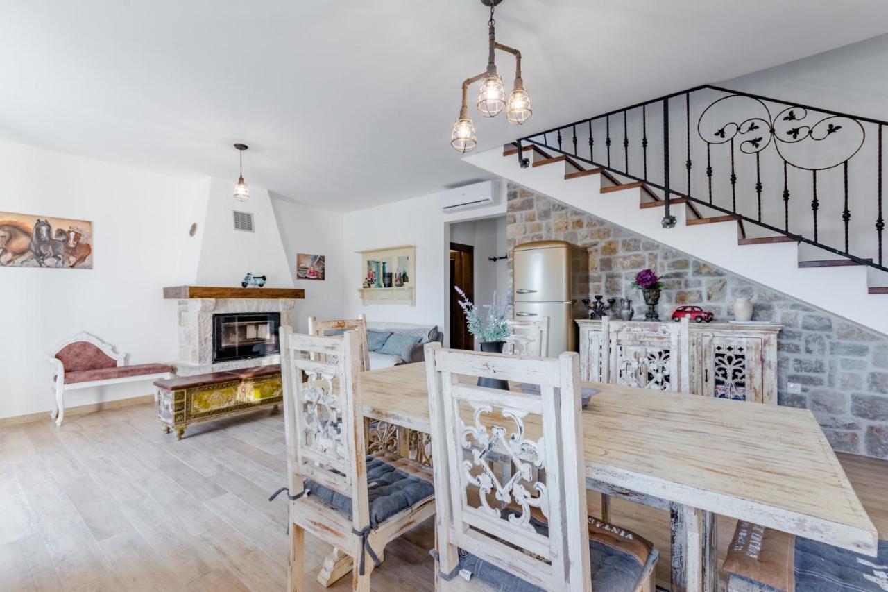 Holiday Home Rustic Kraljici エクステリア 写真