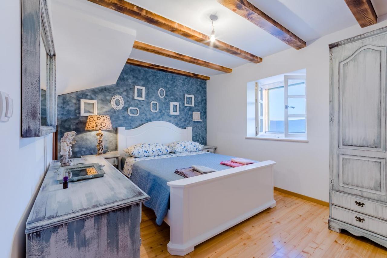 Holiday Home Rustic Kraljici エクステリア 写真