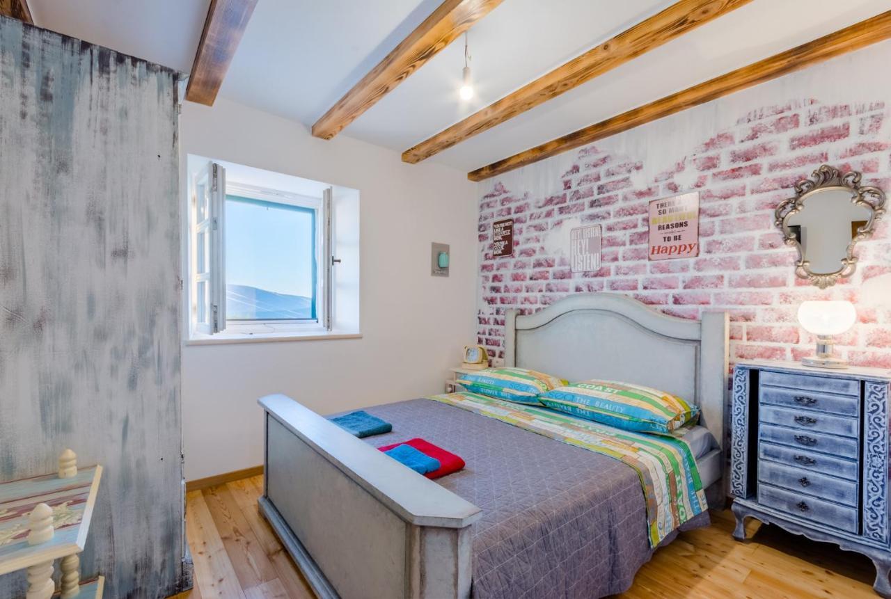 Holiday Home Rustic Kraljici エクステリア 写真