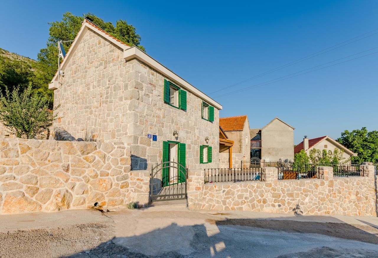 Holiday Home Rustic Kraljici エクステリア 写真