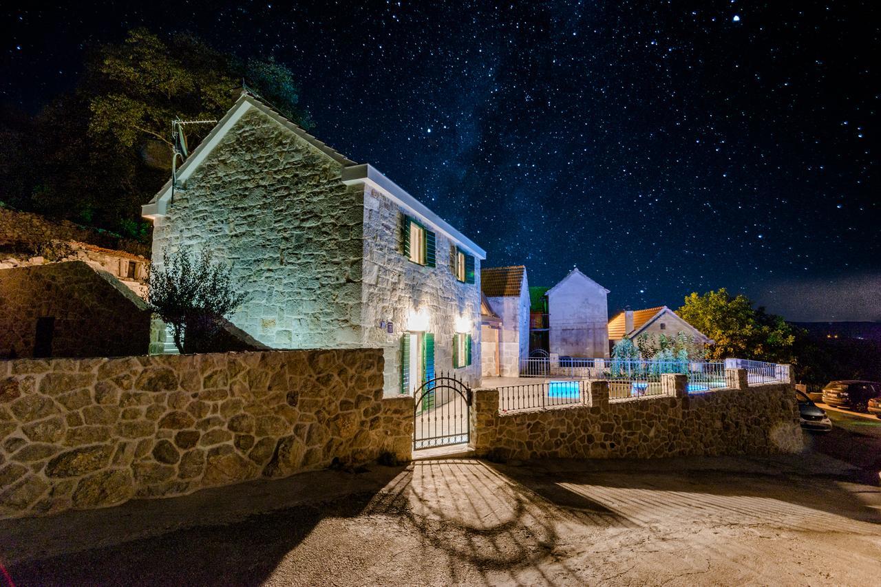 Holiday Home Rustic Kraljici エクステリア 写真