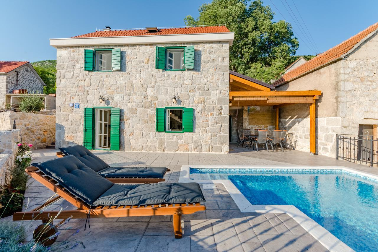 Holiday Home Rustic Kraljici エクステリア 写真